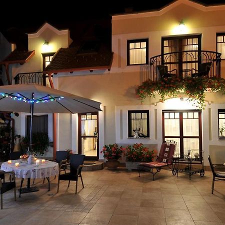 Bed and Breakfast Patria Panzio Eger Exterior foto